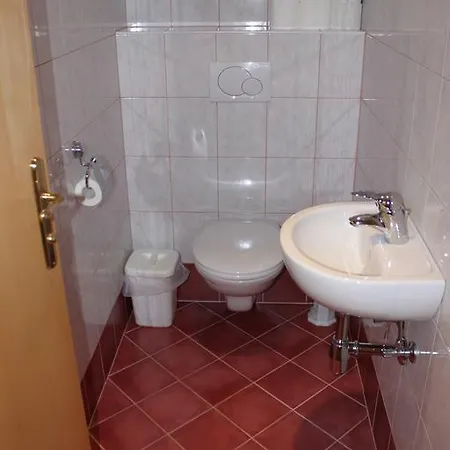 Untersteinhof Apartment *
