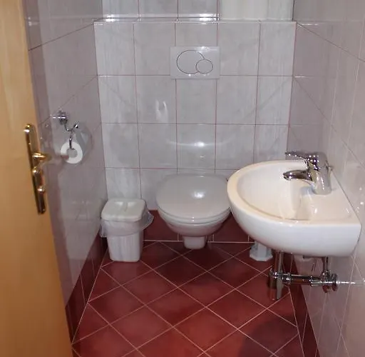 Untersteinhof Apartment *